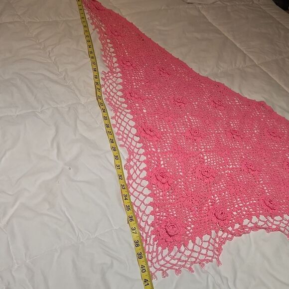 Crochet Pink Lightweight Cotton  Rose Design Shawl Wrap - Picture 8 of 14